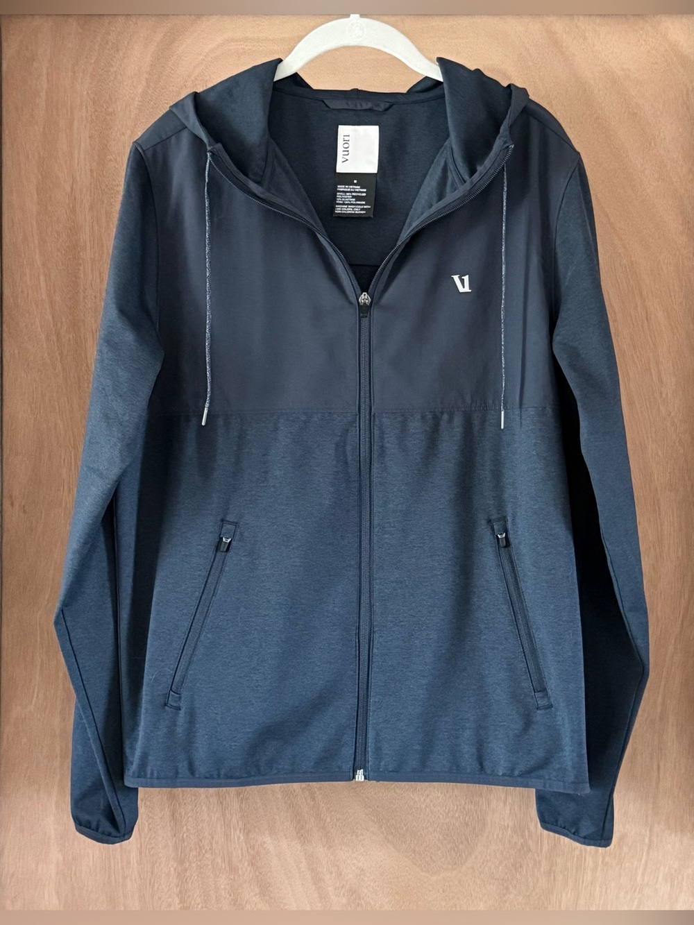 Vuori Sunday Element Jacket Men’s M Black Full Zip Hooded Gorpcore EUC
